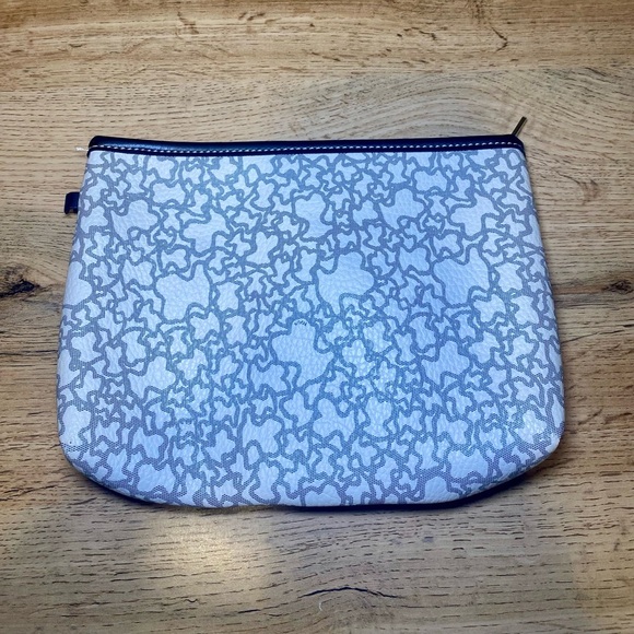 TOUS Monogram Pouch – Medium Cosmetic / Travel Case - Picture 4 of 7